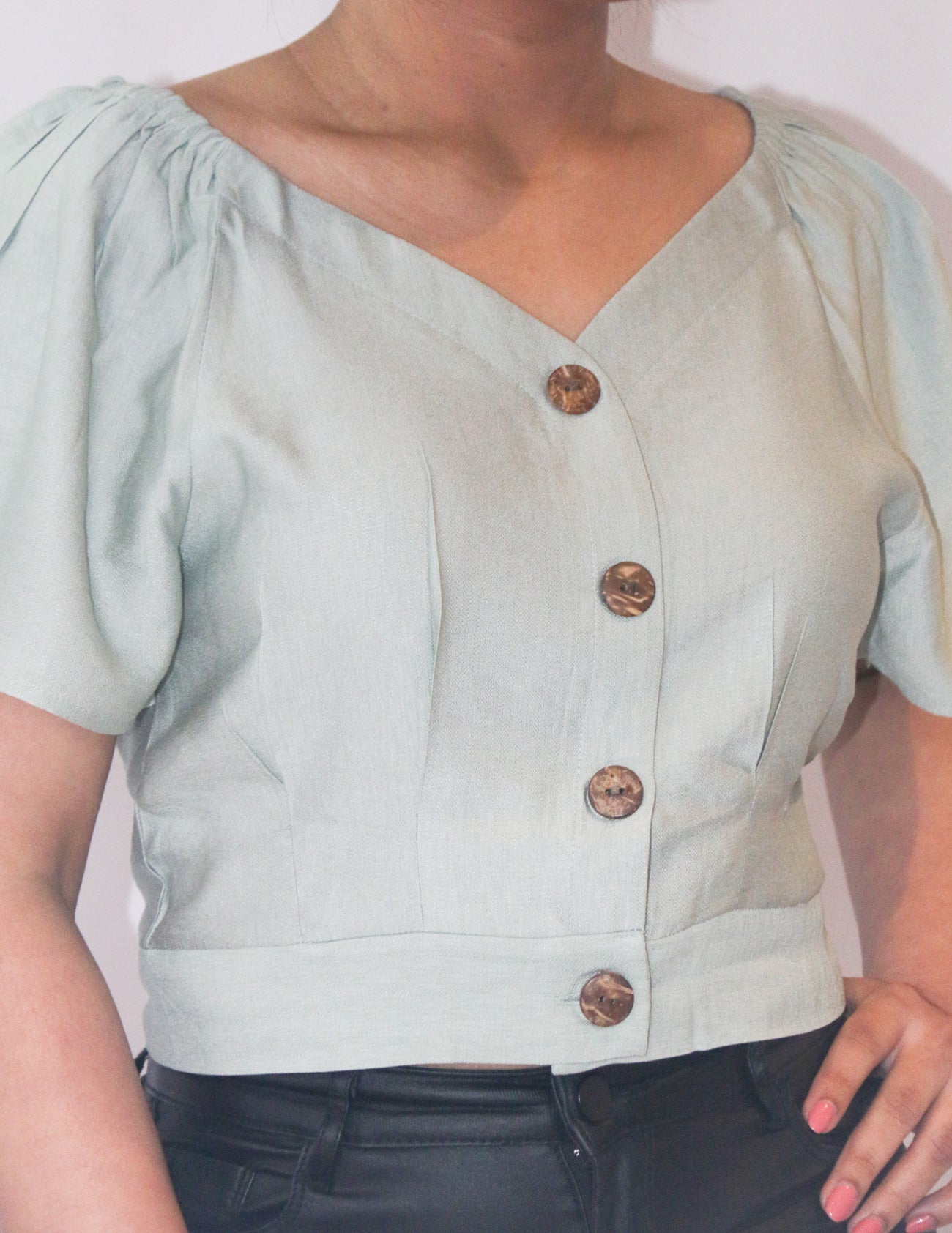 Brooke - Linen Crop Top - Light Green